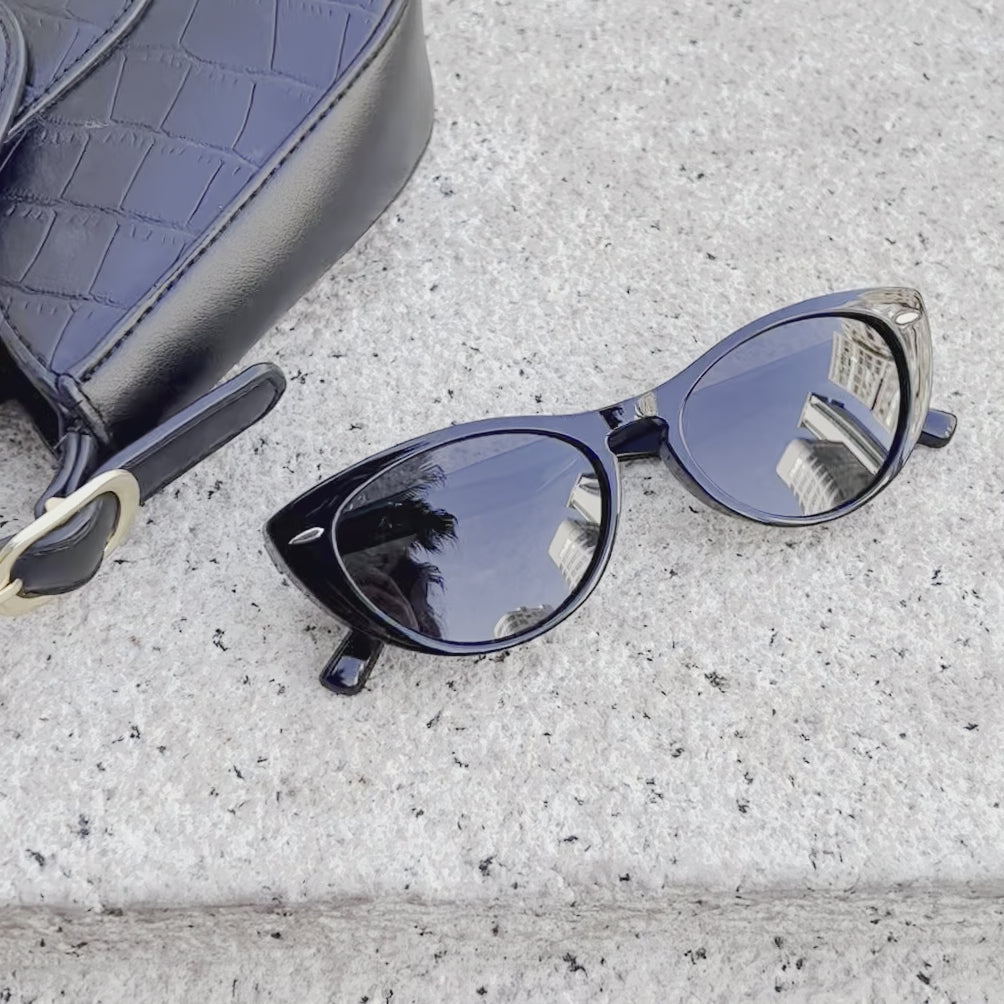 AUDREY (BLACK)
